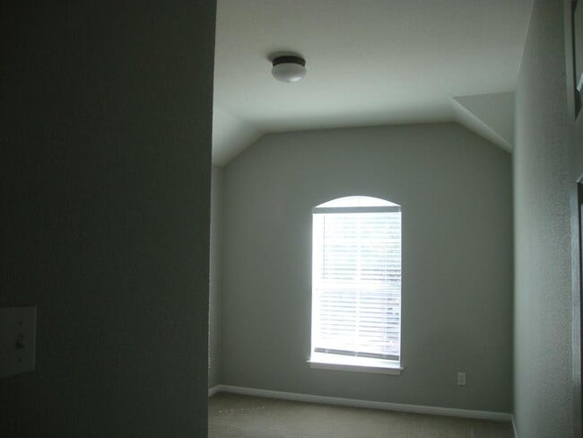 Building Photo - 914 Mesquite Hollow Pl