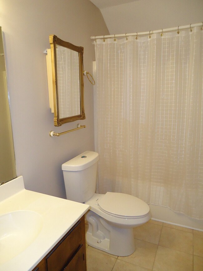 Building Photo - 805 Durango Ct