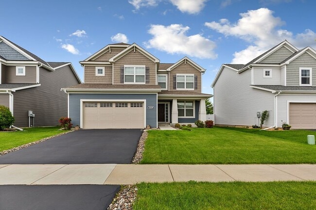 Building Photo - 18109 Glacier Wy
