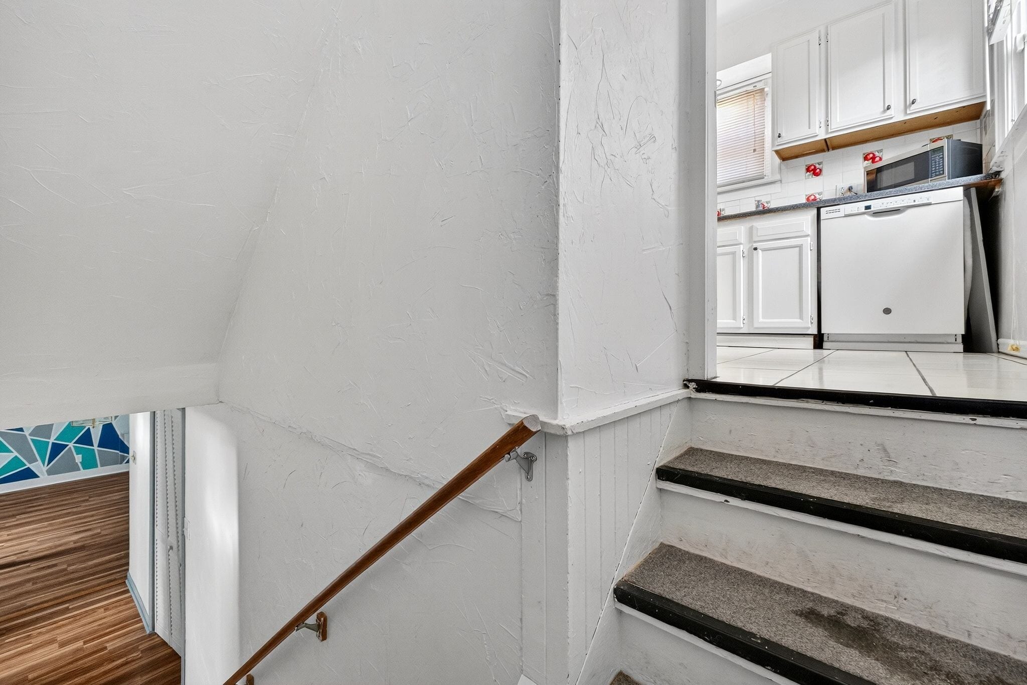 Steps Leading From Back Door to Basement and Kitchen - 4429 S Hills Dr