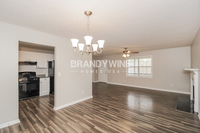 Building Photo - 230 Brookside Dr