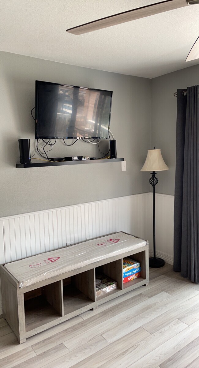 Building Photo - 3938 Surfside Blvd