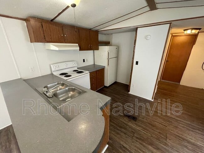 Building Photo - 1970 Fayetteville Hwy