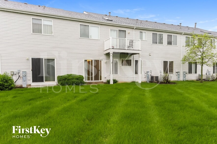 Building Photo - 3610 Forestview Dr