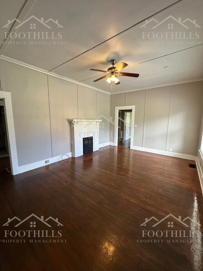 Building Photo - 3 Bedrooms | 2 Bathrooms | Near Anderson U...