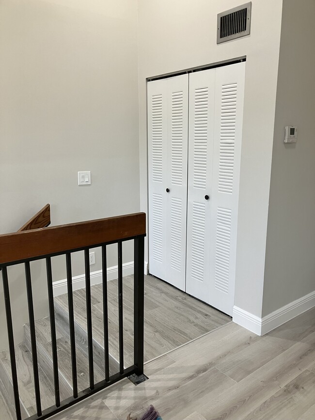 Entryway - 8042 NW 15th Mnr