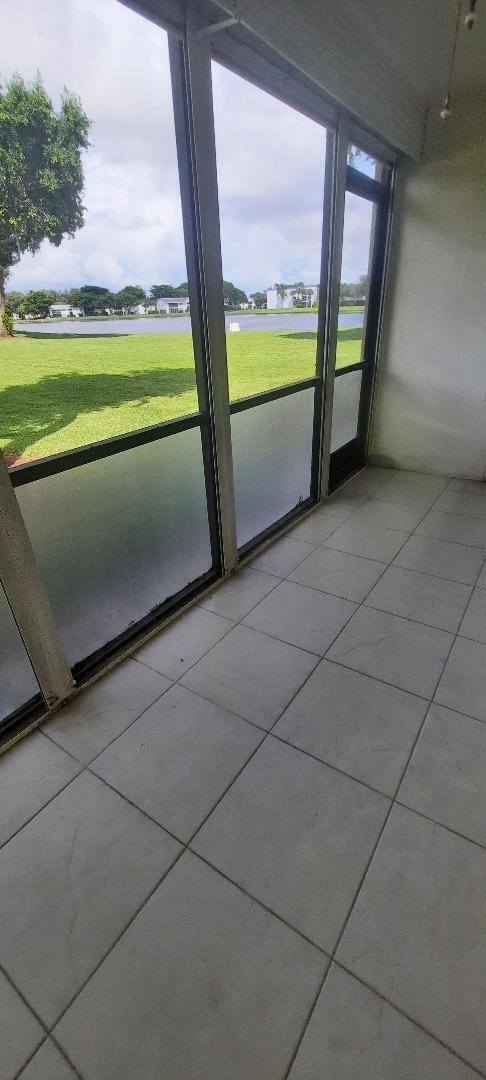 Building Photo - 15217 Lakes of Delray Blvd