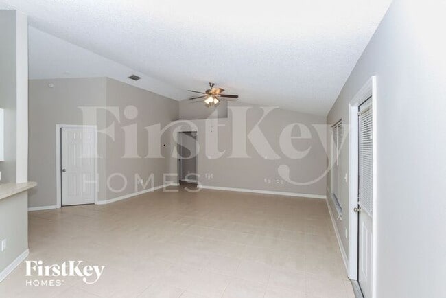 Building Photo - 2655 San Filippo Dr SE