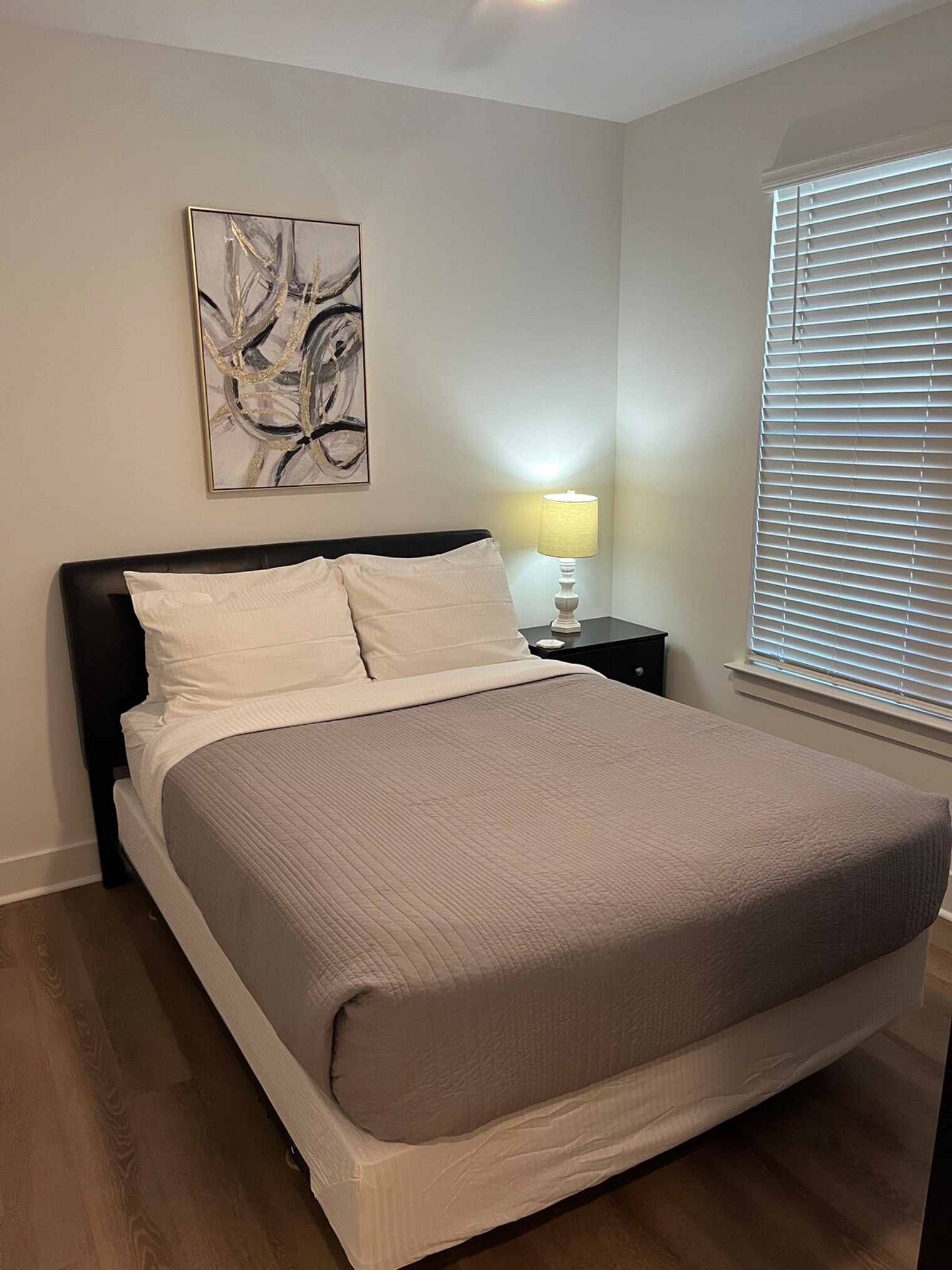 Building Photo - 853 Saddle Ridge Rd