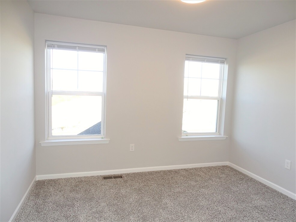 Building Photo - 19 Cobblestone Ct