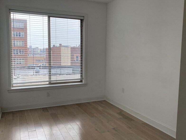 Building Photo - 1213 Noble St