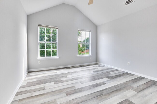 Building Photo - 4 bedroom house in Suwanee