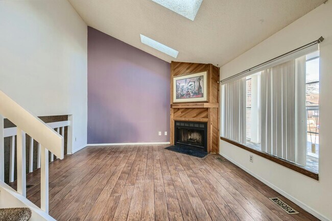 Building Photo - 16955 E Piedmont Dr