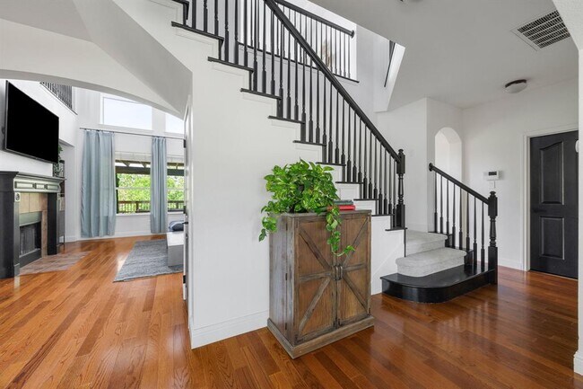 Building Photo - 16200 Spillman Ranch Loop
