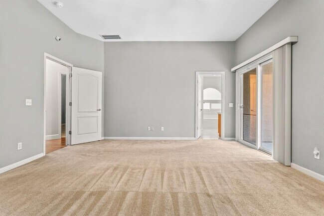 Building Photo - 2921 Garzellis Way