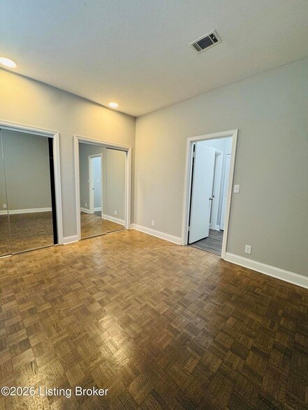 Building Photo - 153 Thierman Ln