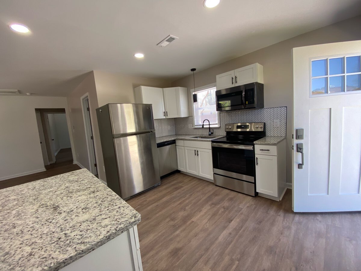 Kitchen - 311 Penniman Rd