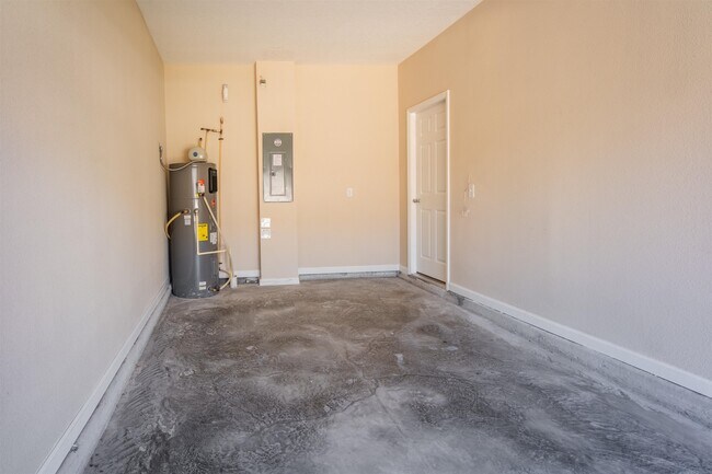 Building Photo - 34 Great Star Ct
