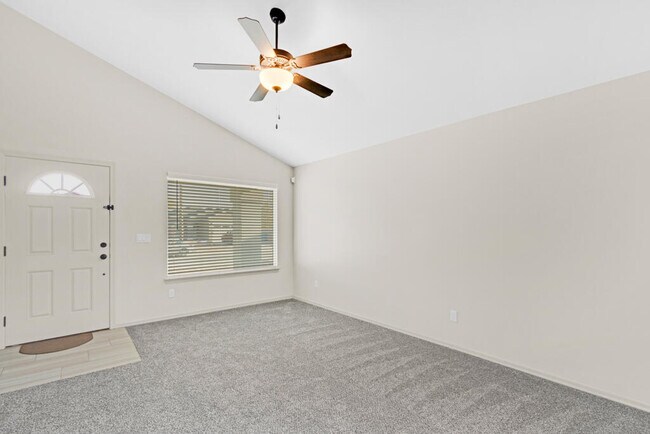 Building Photo - 11069 Gem Valley Rd