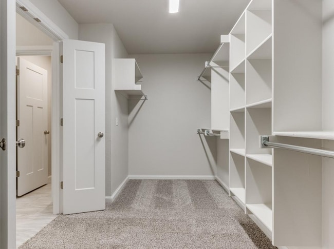 Building Photo - You Could Call This Beautiful 4-Bed, 2-Bat...