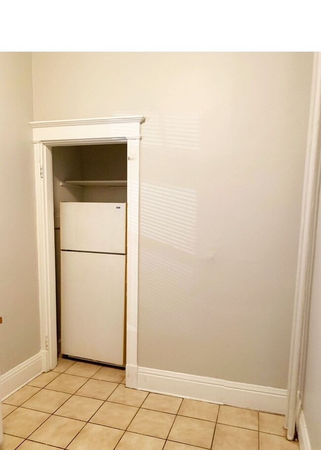 Building Photo - 3227 Jefferson Ave