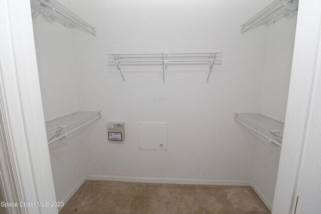 Building Photo - 912 Handsome Cab Ln