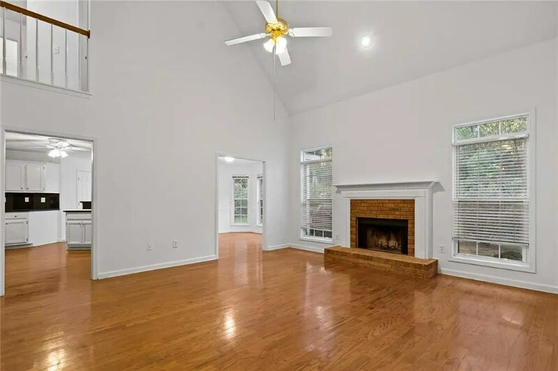 Building Photo - 888 Saddlebred Way