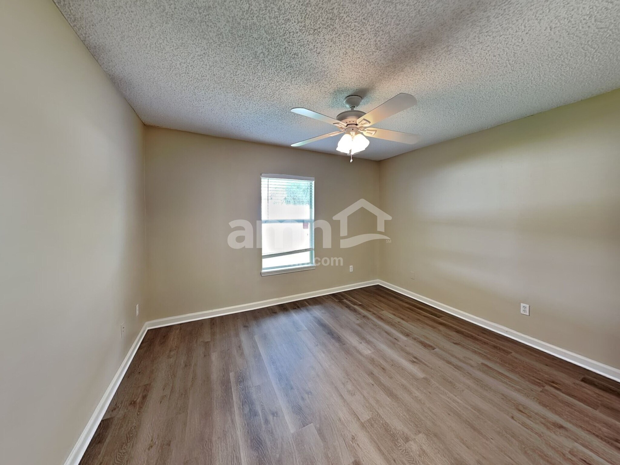 Building Photo - 9213 Prosperity Lake Dr