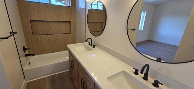 Building Photo - 1165 Latigo Cove