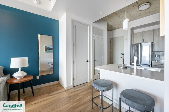 Building Photo - 151 S State St