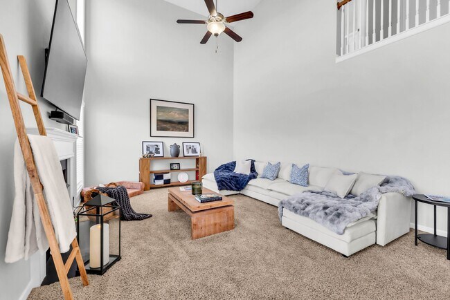 Building Photo - 3460 Oak Creek Dr