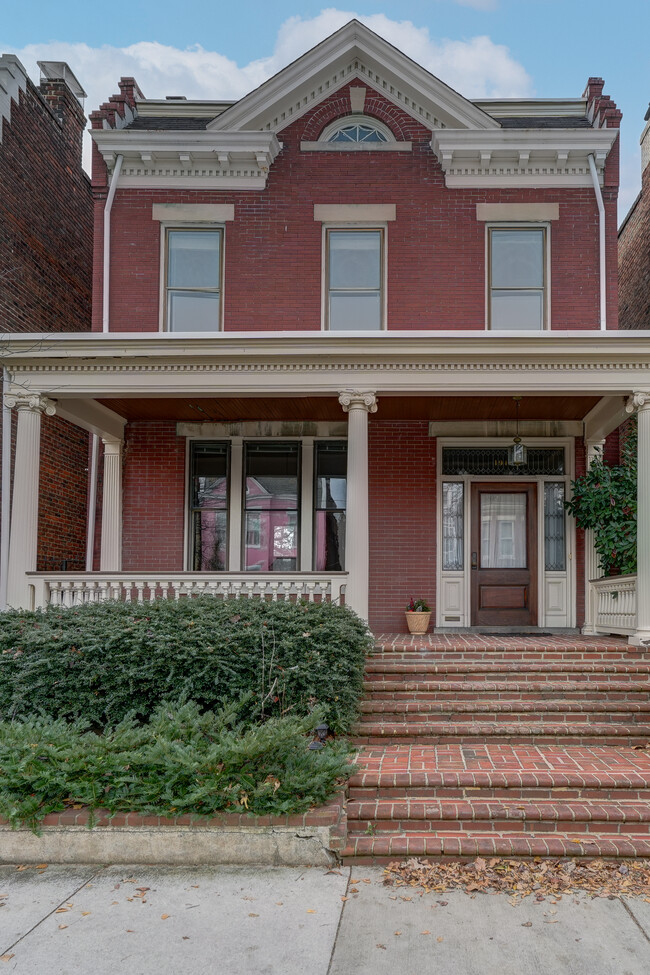 Building Photo - 1913 Hanover Ave