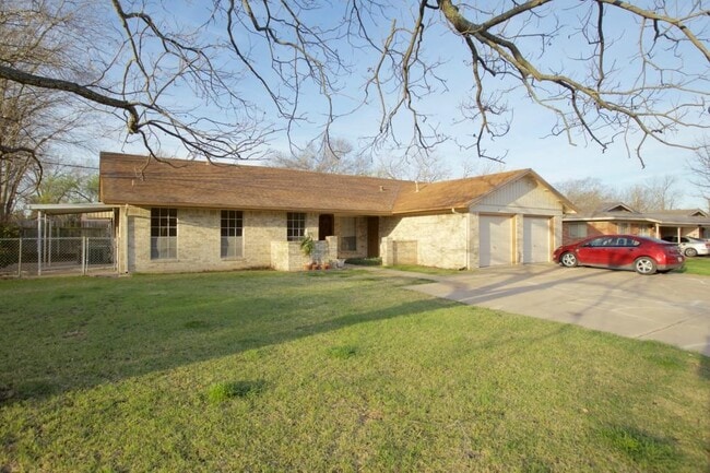 Primary Photo - 2203 Lanier Dr