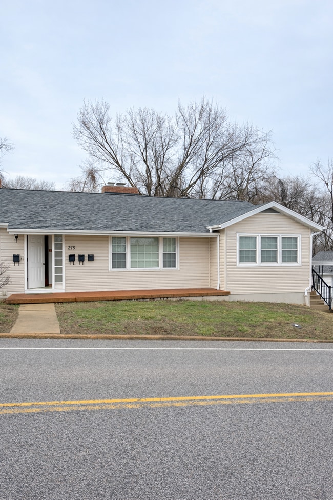 Building Photo - 215 N Ninth St