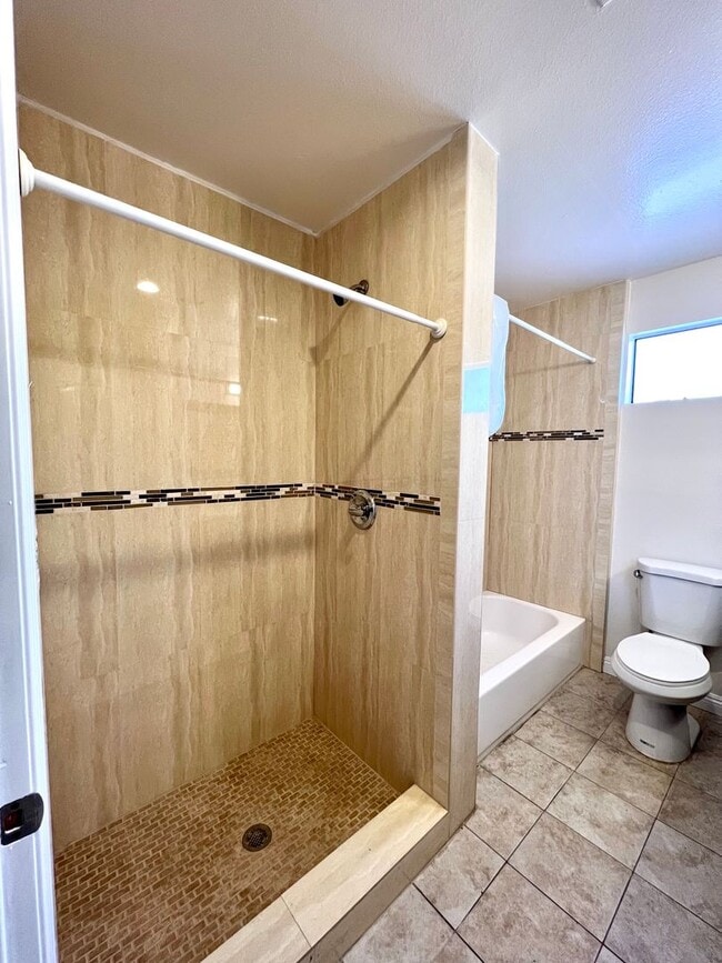 Building Photo - Quiet and Charming West LA Home!