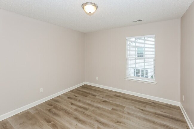 Building Photo - 8727 Wood Sorrel Ct