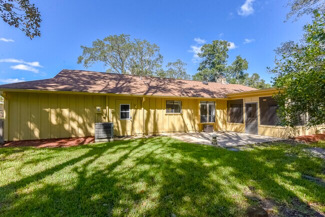 Building Photo - 40 River Ridge Trail