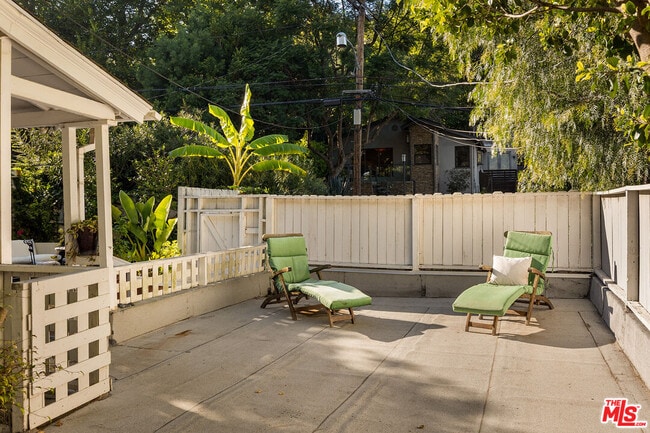 Building Photo - 2146 Stanley Hills Dr