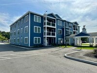 Building Photo - 2-4 Diane Way