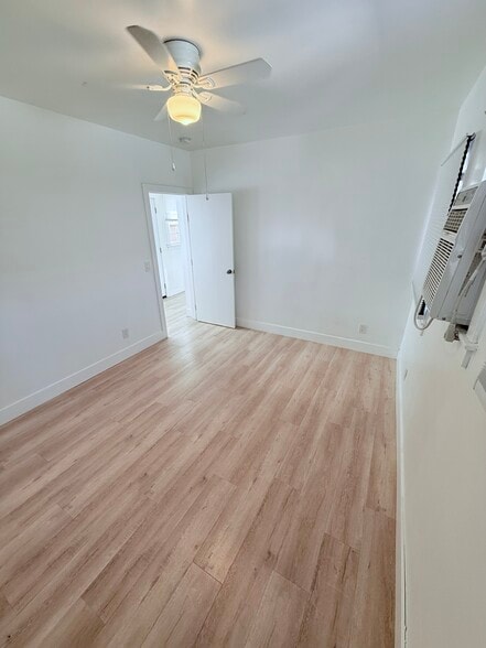 Building Photo - 1704 Miramar St