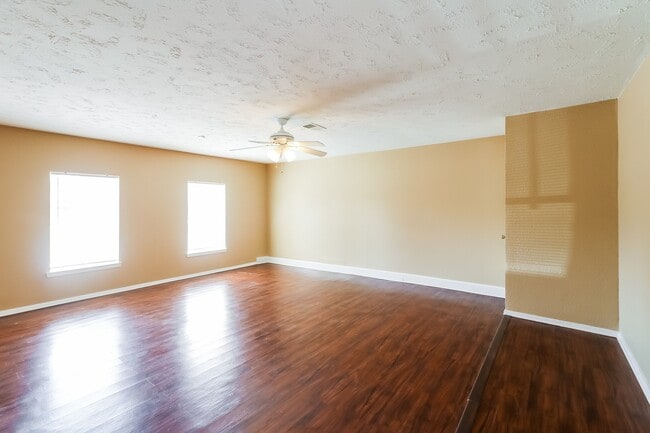 Building Photo - 13427 Boonway Dr