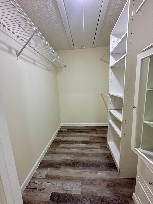 Building Photo - 8076 Ambach Way