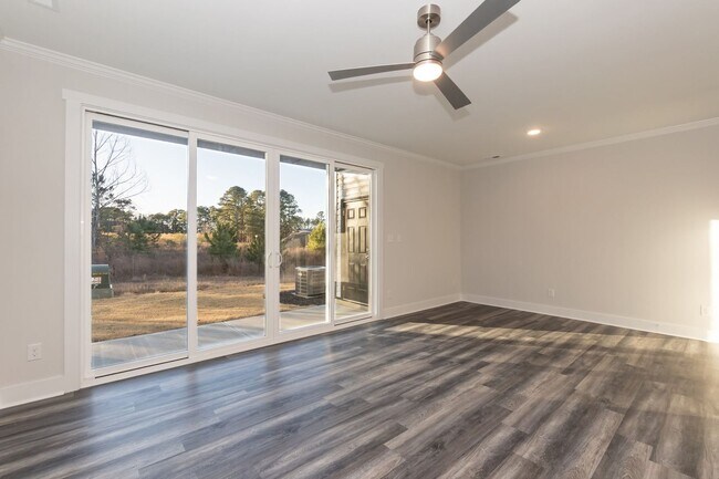 Building Photo - New Construction Modern Home!