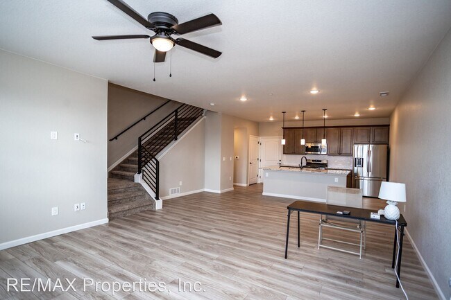 Building Photo - 2 br, 3 bath House - 1623 Spring Water Point