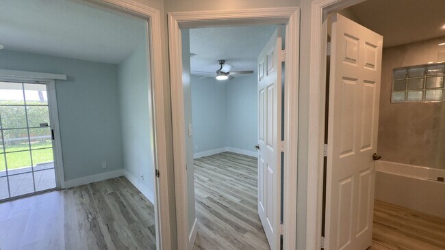 Building Photo - 13285 Opal Ln