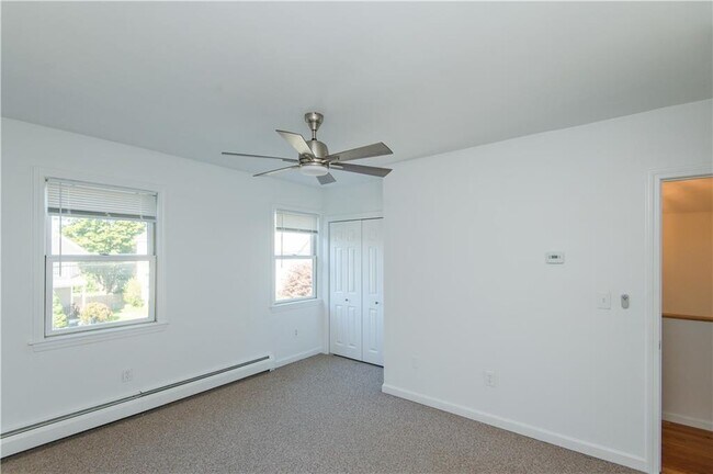 Building Photo - 27 Fenner Ave