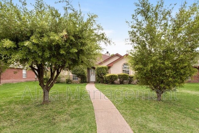 Building Photo - 1304 Riverview Ln