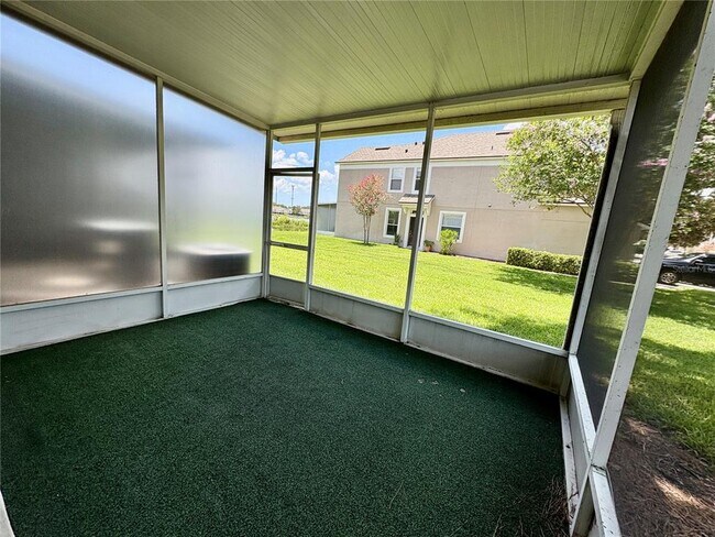 Building Photo - 4801 Pond Ridge Dr
