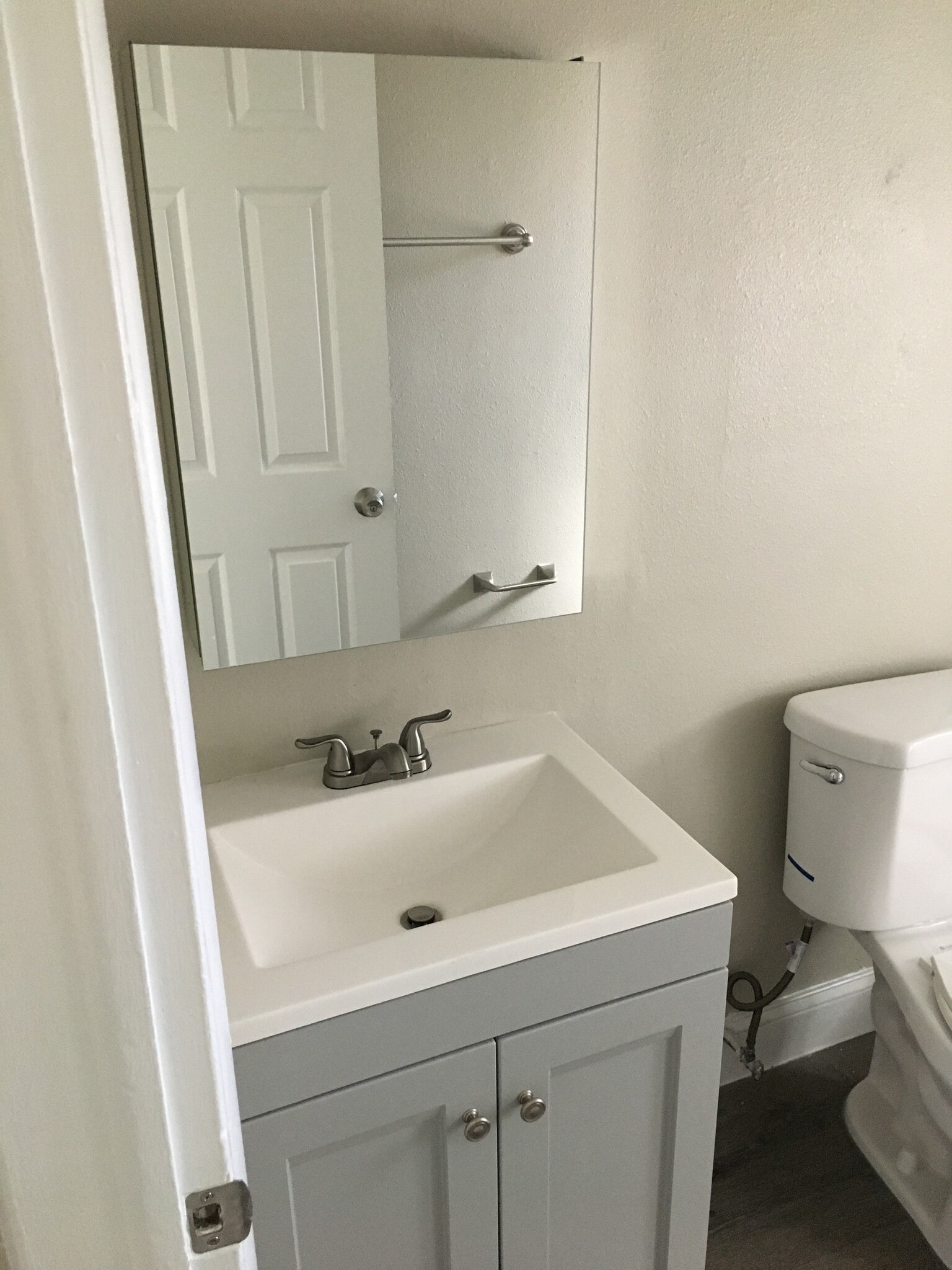 Building Photo - 805 10th St SW