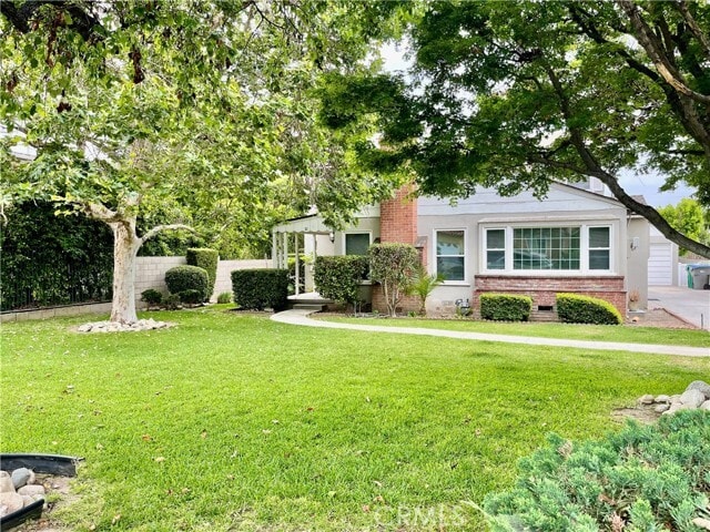 Building Photo - 10 W Longden Ave